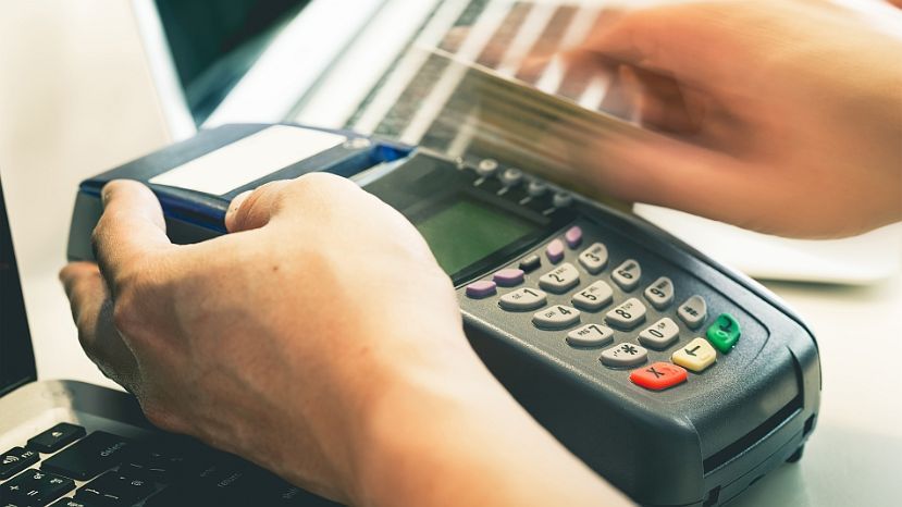 En el marco del programa Beneficios ANSeS, vigente desde el 17 de abril pasado, el organismo previsional ya adhirió a 5475 comercios de todo el país, quienes brindan descuentos de hasta el 25 % para compras realizadas con tarjeta de débito de la cuenta donde el beneficiario cobra sus haberes.