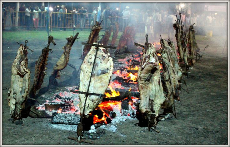 Ya salieron a la venta las entradas anticipadas para la cuarta edición de esta fiesta de Acevedo que tendrá lugar el 24 de febrero de 2018, festividad reconocida en la región que ofrece un espectáculo gastronómico inédito del tradicional asado a la estaca, junto con la presencia de artistas en escenario, paseo de artesanos y stands de expositores.