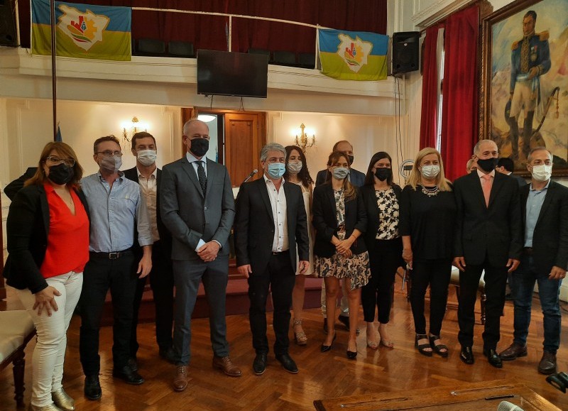 Mayoría absoluta de Juntos.