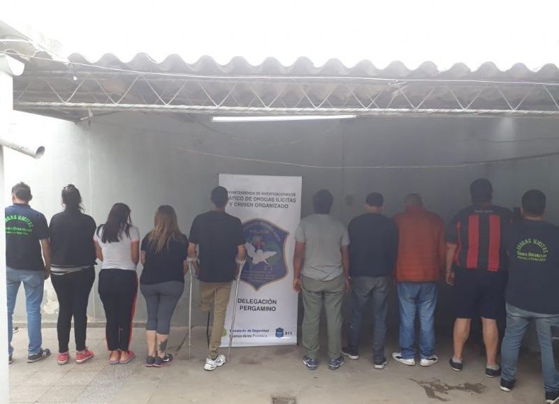 Fueron apresados una mujer, cinco vendedores y tres proveedores.