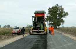 Importantes avances en la repavimentación del acceso a Pinzón