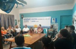 Unidad Ciudadana junta firmas contra la reforma previsional