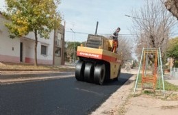 Más calles pavimentadas en Ocampo y nuevos juegos para la plaza