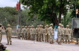 Comerciantes de Barrio Centenario piden que calle Laguia sea doble mano