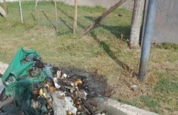 Villa San José: destruyen contenedor de residuos
