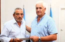 El municipio entregó un subsidio al cuartel de Bomberos
