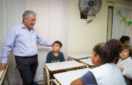 Javier Martínez pidió darle "prioridad a los chicos" más allá de las "discusiones políticas"