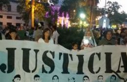 Con los policías detenidos, se realiza una nueva marcha en reclamo de justicia