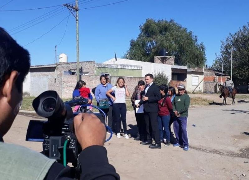 Medios nacionales en Villa Alicia.