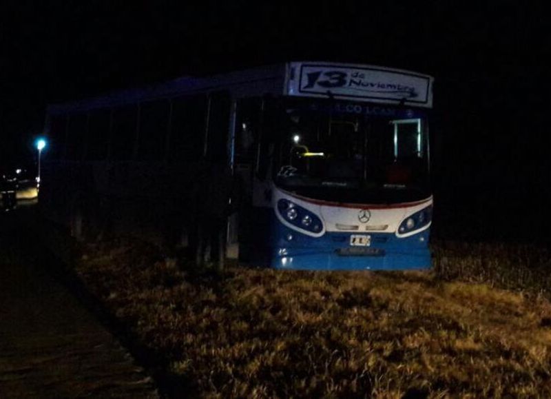 Los vecinos de Salto comenzaron a escuchar diversos rumores sobre un accidente que involucraba a un micro con destino a Rosario.