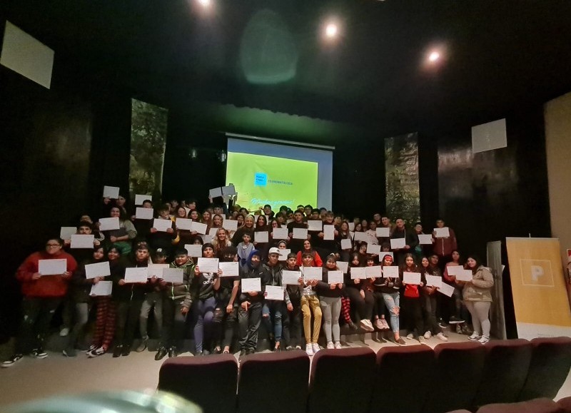 Encuentro en el Teatro Unión Ferroviaria.