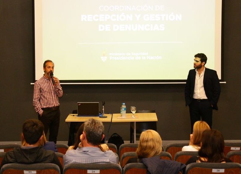 Actividad en la Biblioteca Menéndez.