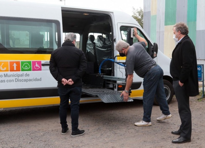 Se trata de una Renault Master.