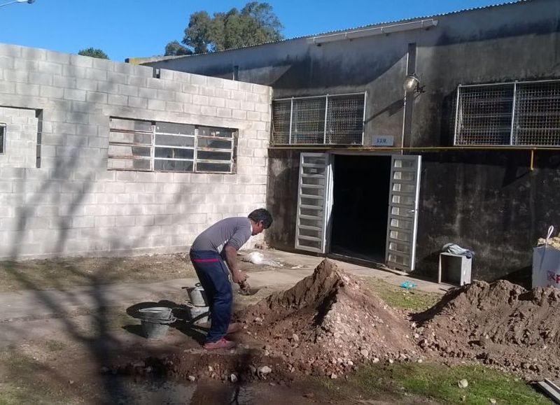 Labores en la Escuela de Artes y Oficios Scalabrini Ortiz.