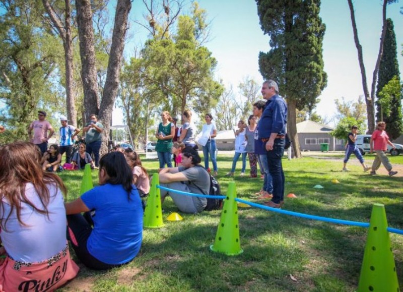 La Municipalidad de Pergamino informó que continúa la colonia de adultos en la Villa Deportiva.