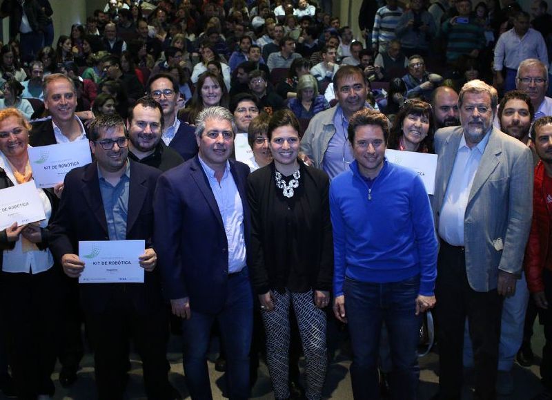 Acto en el Teatro Municipal.