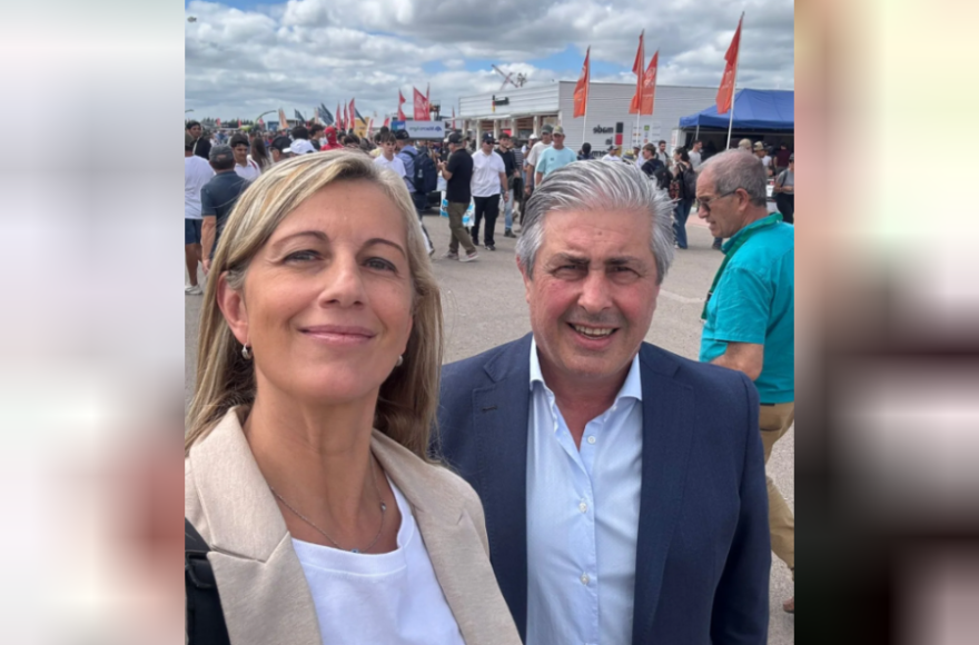 El jefe comunal estuvo acompañado por la diputada Bustos.