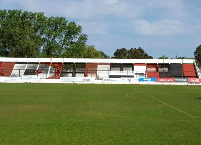 El 6 de febrero, en el estadio Miguel Morales.