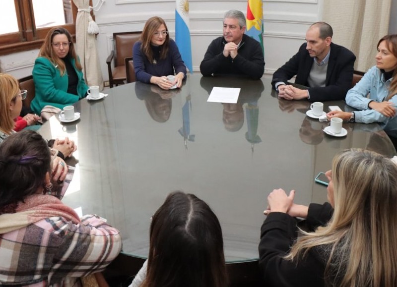 Encuentro en la Municipalidad.