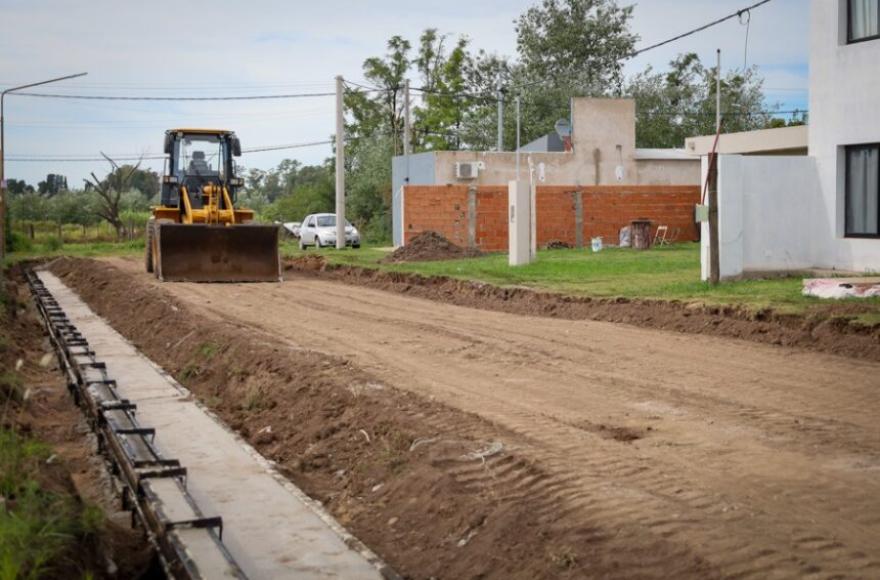 Avanza la obra de cordón cuneta en el Barrio Solares III Scalabrini
