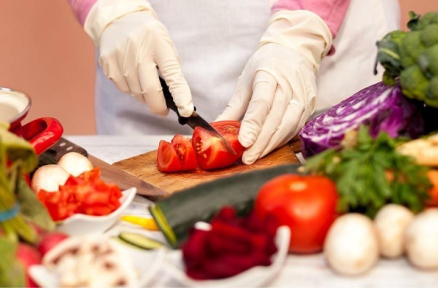 Dictar&aacute;n una nueva capacitaci&oacute;n sobre manipulaci&oacute;n segura de alimentos