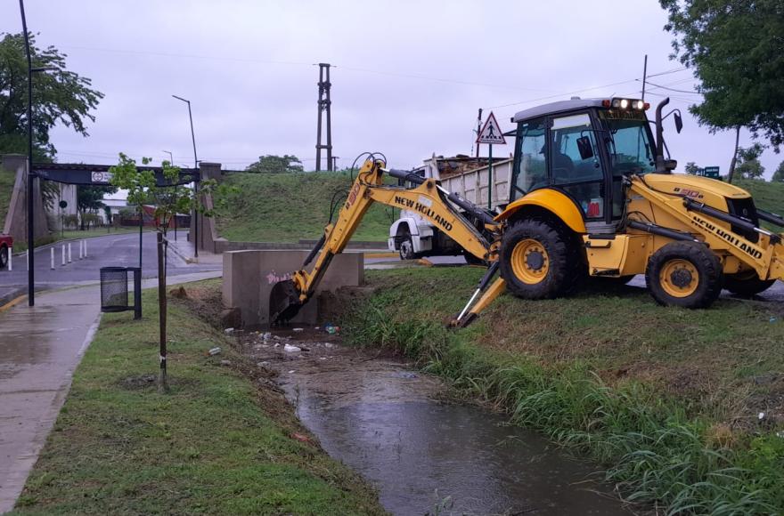 Despliegue de maquinaria.