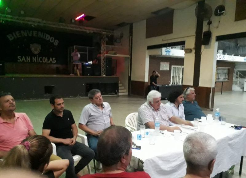 El empresario frigorífico, Alberto Samid, arribó a San Nicolás para participar de un encuentro con militantes.