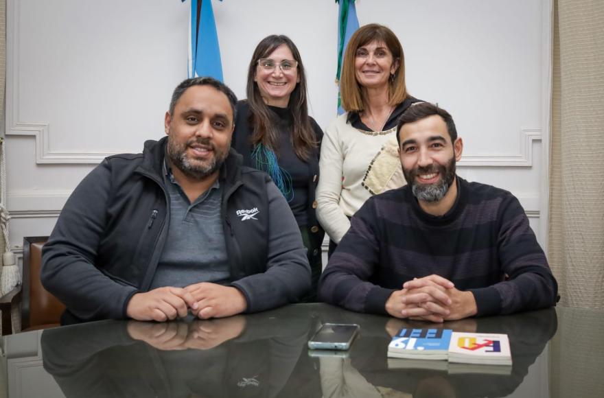 En plena organización.