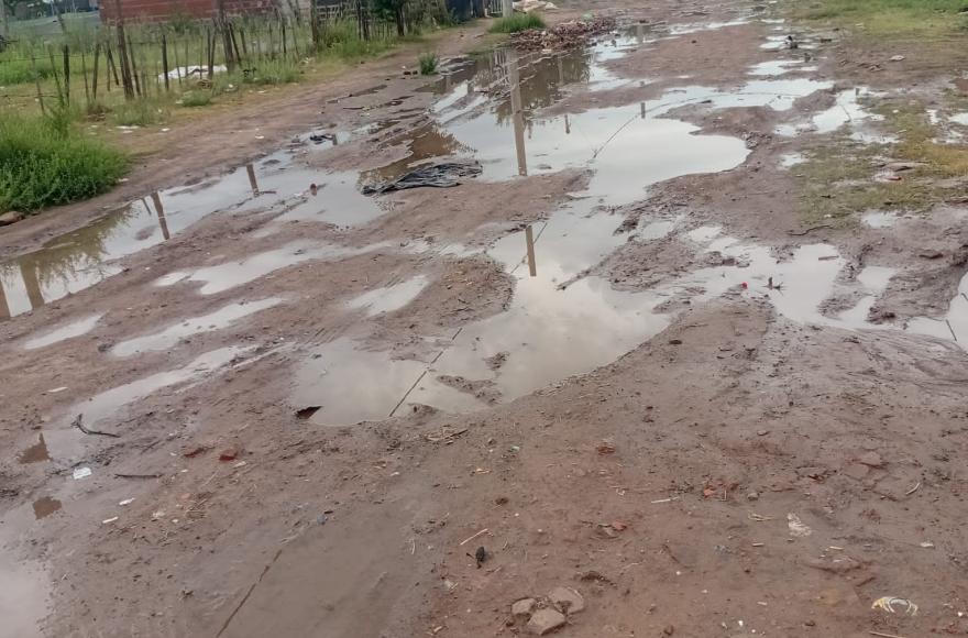 Vecinos del barrio Jorge Newbery reclaman obras y más presencia municipal