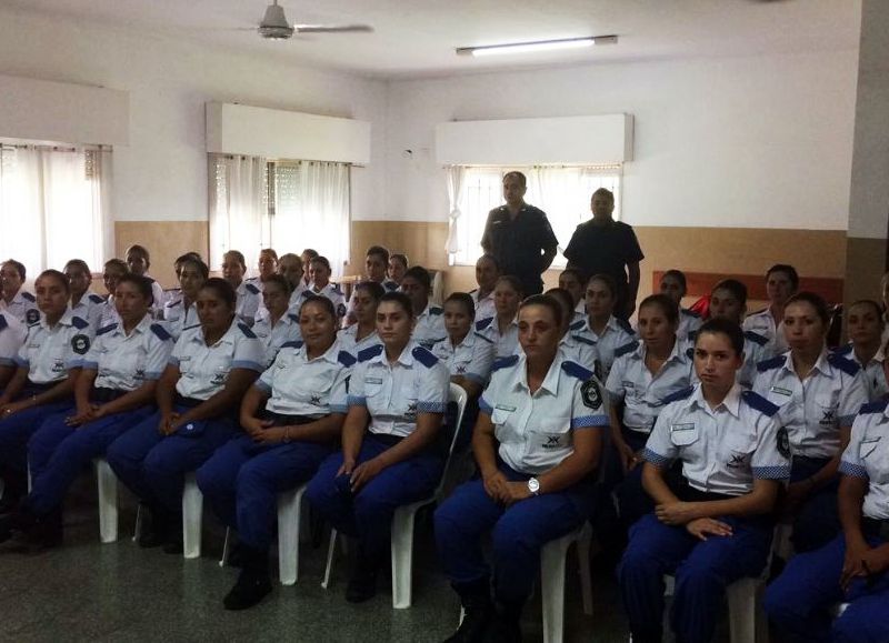 Los efectivos de la Policía Local, próximos a desempeñarse en Pergamino.