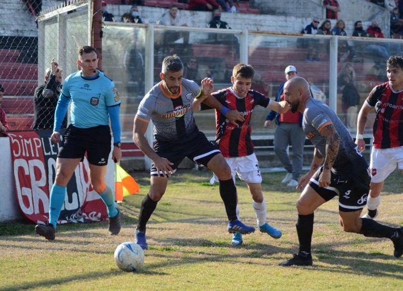 Venció de visitante a Douglas Haig por 1 a 0 por la fecha número 15