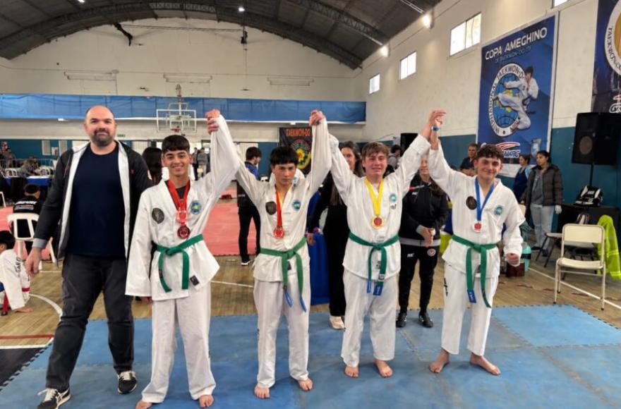La Escuela Deportiva de Pergamino se destacó en un importante torneo de Taekwon-Do