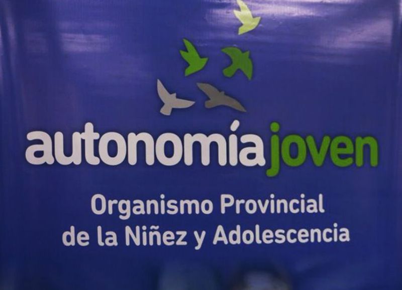 Depende del Organismo Provincial de Niñez y Adolescencia.