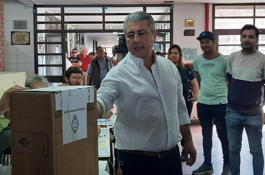 El voto del intendente.