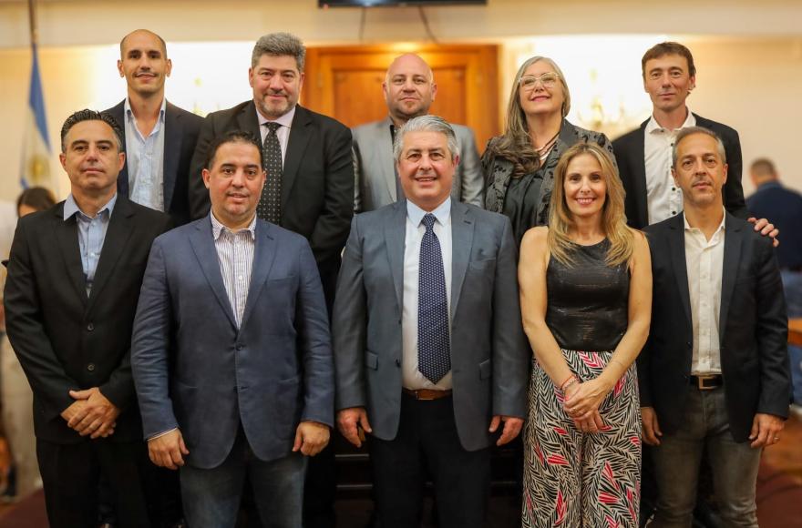 El equipo de gobierno.