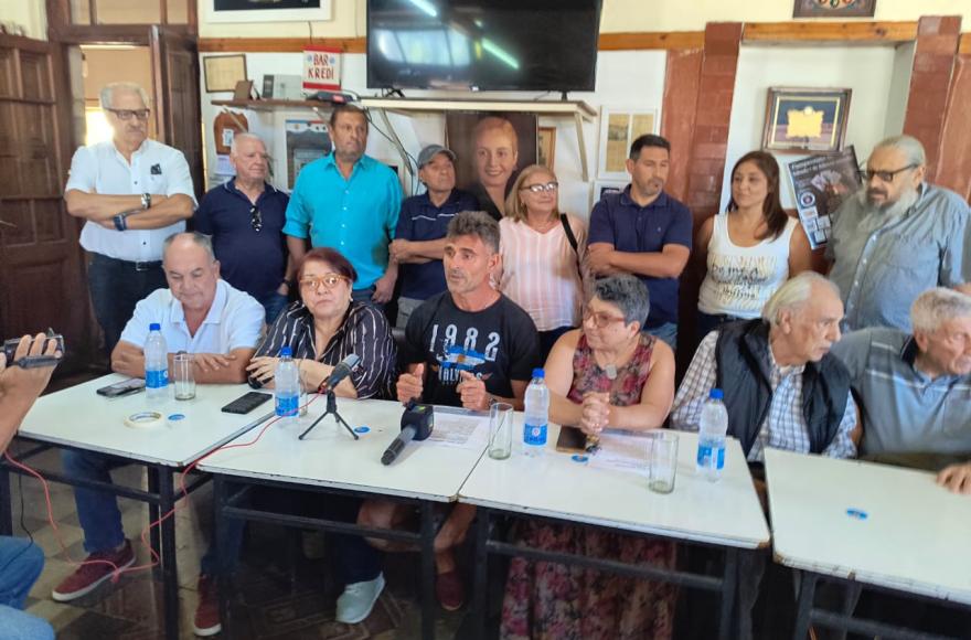 Cruce de acusaciones.