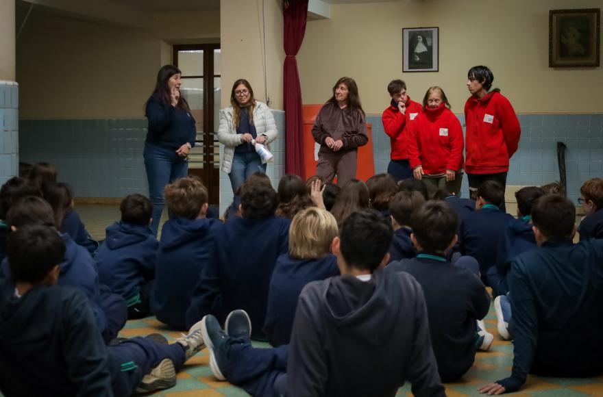 Este viernes los alumnos participaron de una charla sobre “Plásticos PET”.