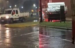 En plena campaña, camiones de la Municipalidad salen a sacar carteles proselitistas