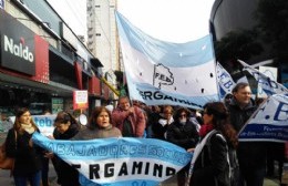 Con un básico de 17 mil pesos, los docentes piden reapertura de paritarias
