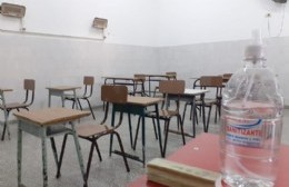 La escuela con docentes, con alumnos... pero sin clases