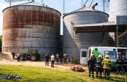 Falleció un operario tras caer dentro de un silo