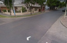 Vecinos de Centenario denuncian el merodeo de un auto sospechoso