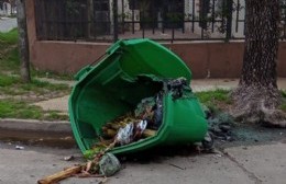 Nuevo acto de vandalismo contra un contenedor de residuos
