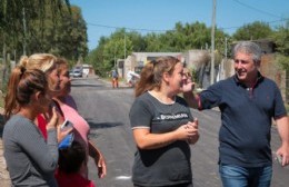 Martínez supervisó la obra de pavimentación en el Barrio Jorge Newbery