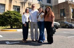 Clark acompañó a Cristina en Comodoro Py y denunció “persecución política”