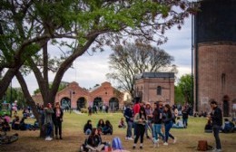 Miles de jóvenes disfrutaron de la fiesta por el Día de la Primavera