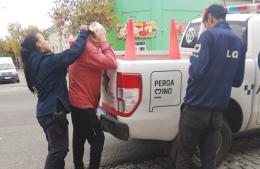 Los demoraron por actitud sospechosa y fueron detenidos por llevar droga