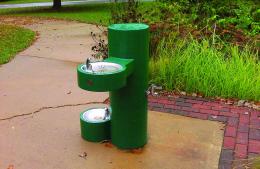 Solicitan puntos de hidratación para plazas y parques de la ciudad