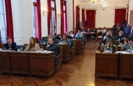 A Leticia Conti la aplauden todos: primero los radicales, ahora los liberales