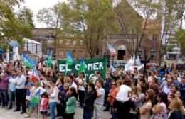 Los docentes marcharon por las calles de la ciudad